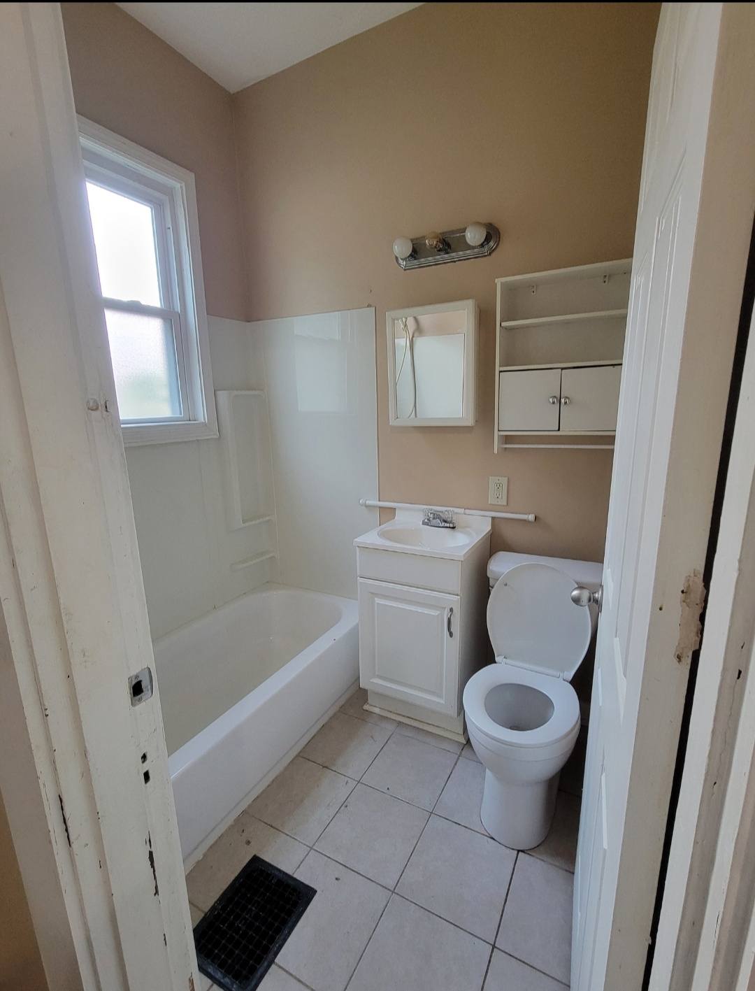 Kitchen before remodel - Mid City Home Restoration WNY